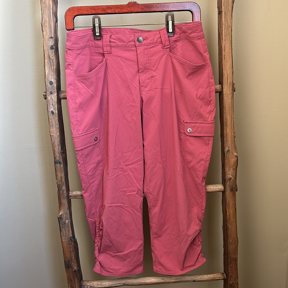 Women's Eddie Bauer Red/Brick Capri Pants Size 6